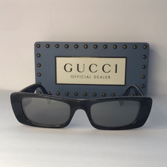 💯 - New Original Gucci Silver Rectangular Ladies Sunglasses GG0516S 013 52 - Picture 11 of 15
